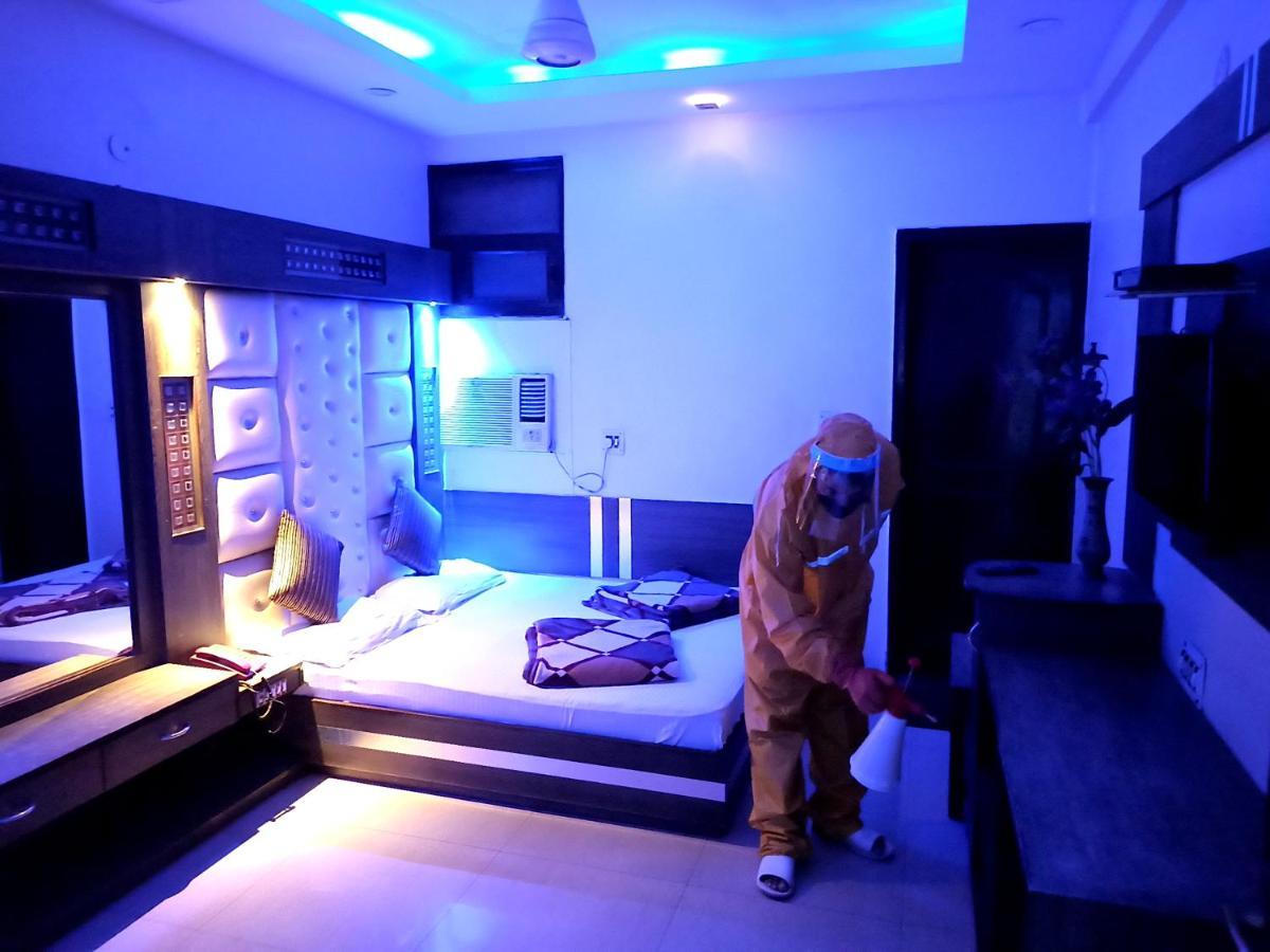Hotel Peace Point - 1 Min Walking Distance From Station ニューデリー エクステリア 写真